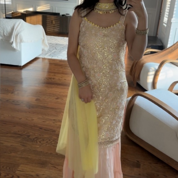 Sharara Suit - Picture 3 of 3